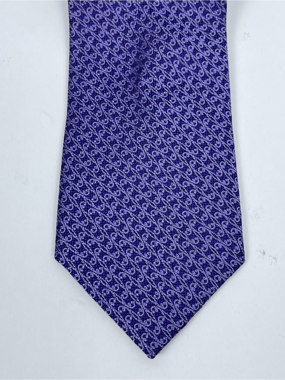 Jos A Bank Reserve Men's 100% Silk Purple Geometric Pattern Long Tie One Size - Picture 3 of 9